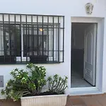 Flamencos - Castillo De La Duquesa 마닐바